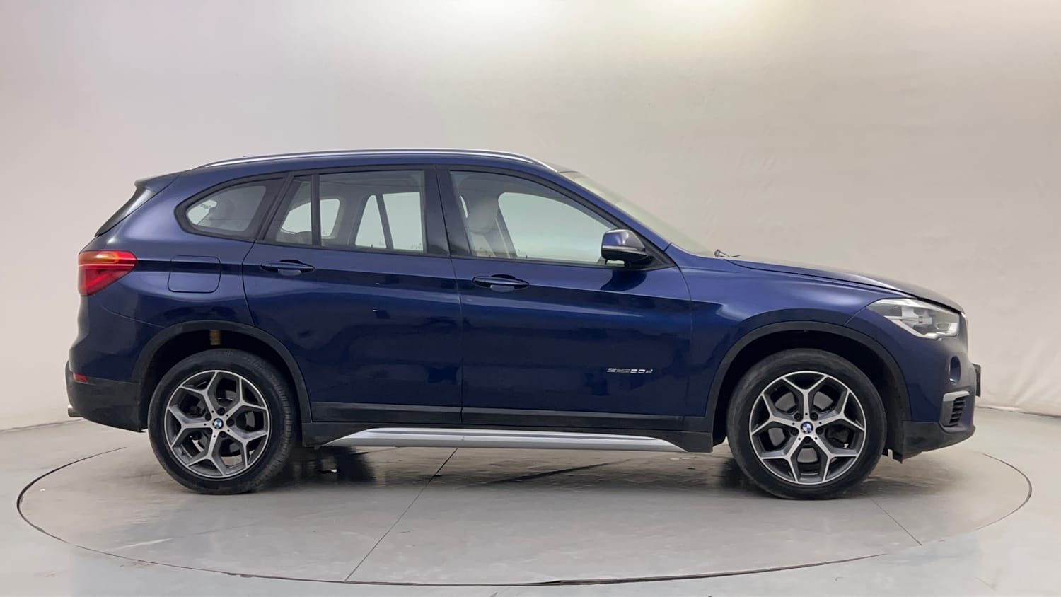 Used 2018 BMW X1 sDrive20d xLine Diesel Automatic exterior RIGHT SIDE VIEW