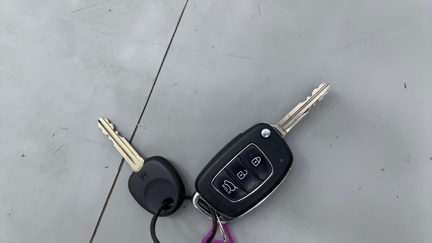 Used 2017 Hyundai Elite i20 Sportz 1.2 Petrol Manual extra CAR KEY VIEW