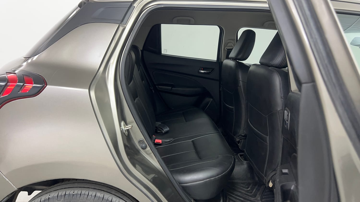 Used 2019 Maruti Suzuki Swift VDi AMT Diesel Automatic interior RIGHT SIDE REAR DOOR CABIN VIEW