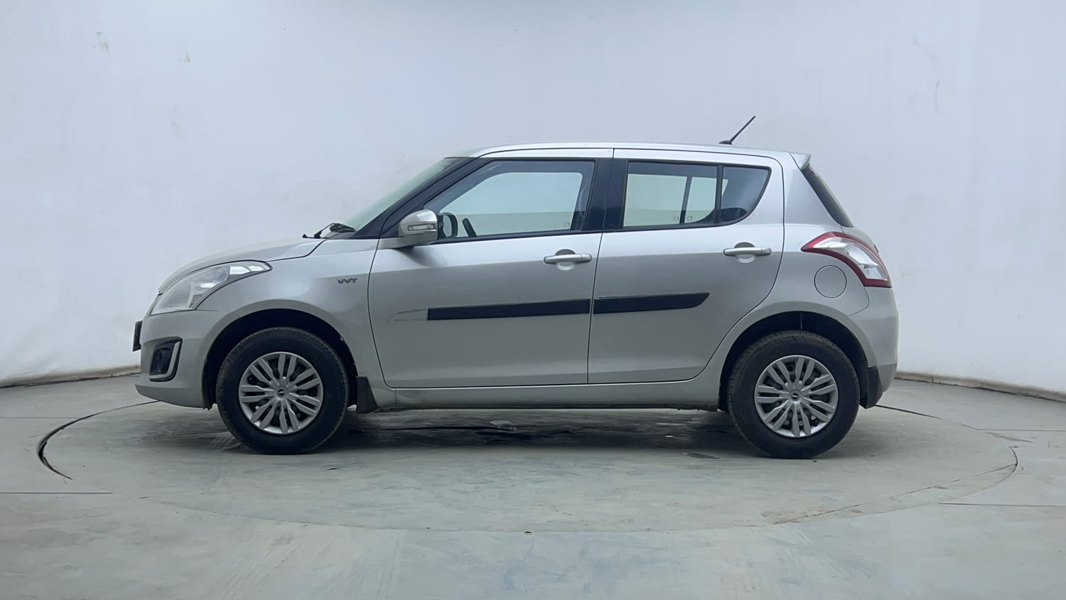 Used 2015 Maruti Suzuki Swift VXi Petrol Manual exterior LEFT SIDE VIEW