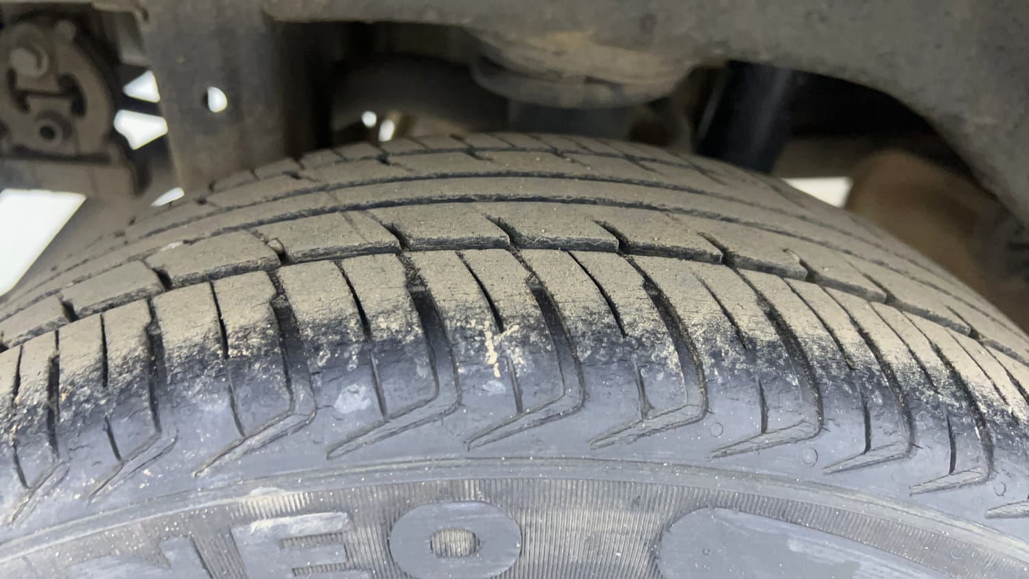 Used 2015 Maruti Suzuki Alto K10 VXi Petrol Manual tyres RIGHT REAR TYRE TREAD VIEW