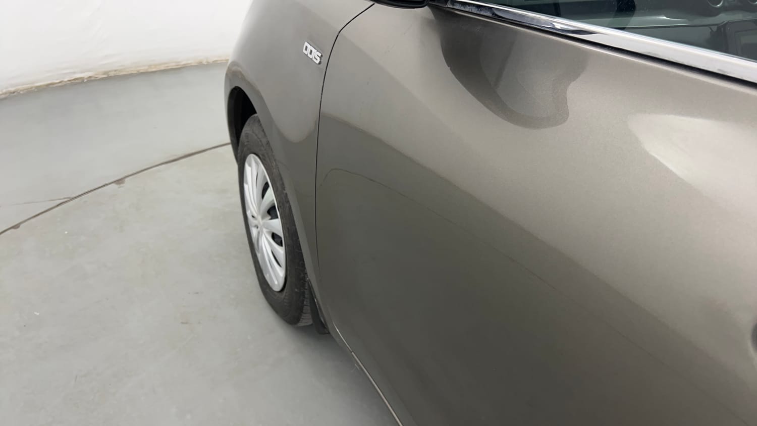Used 2019 Maruti Suzuki Swift VDi AMT Diesel Automatic dents MINOR DENT