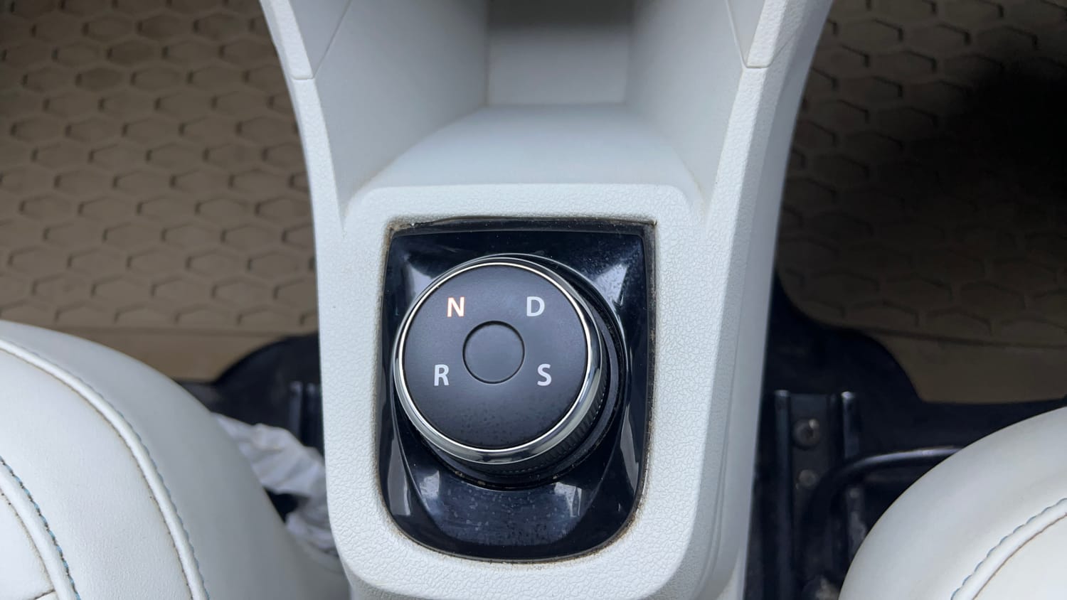 Used 2023 Tata Tiago EV XZ Plus Tech LUX Long Range Electric Automatic interior GEAR  KNOB VIEW