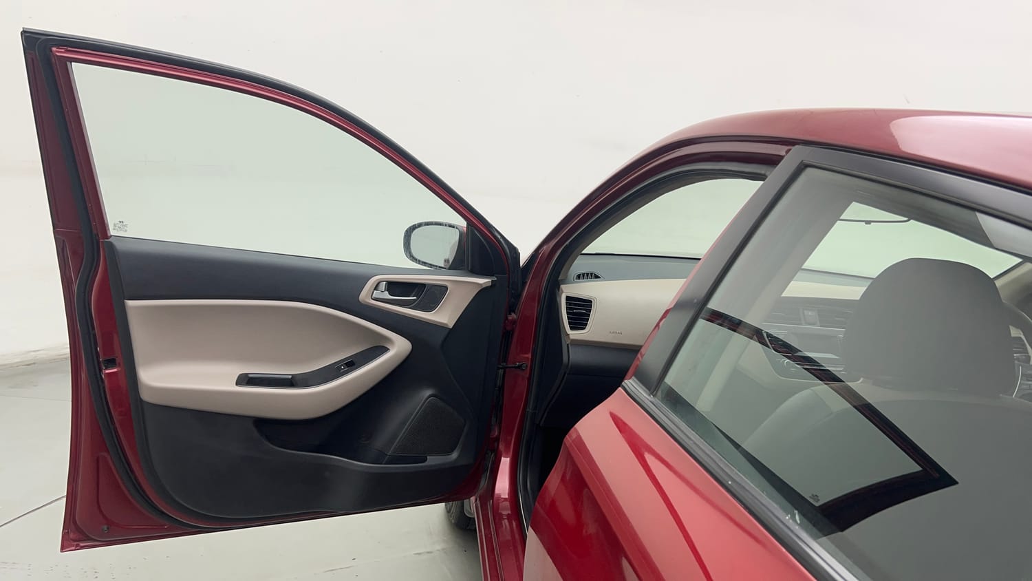 Used 2018 Hyundai Elite i20 Sportz 1.2 Petrol Manual interior LEFT FRONT DOOR OPEN VIEW