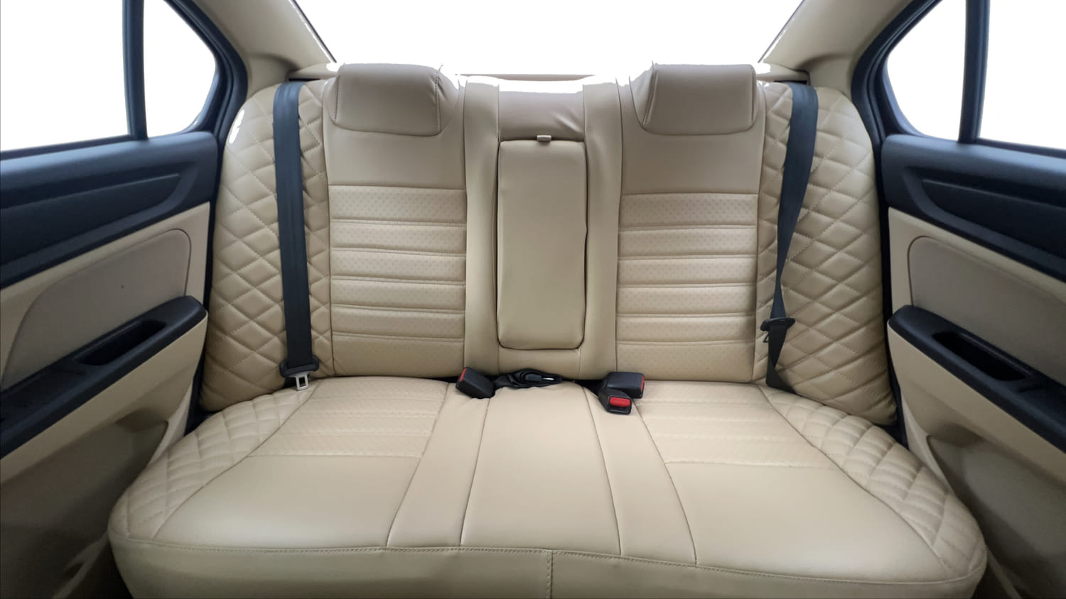 Used 2022 Honda Amaze VX CVT 1.2 Petrol Petrol Automatic interior REAR SEAT CONDITION VIEW