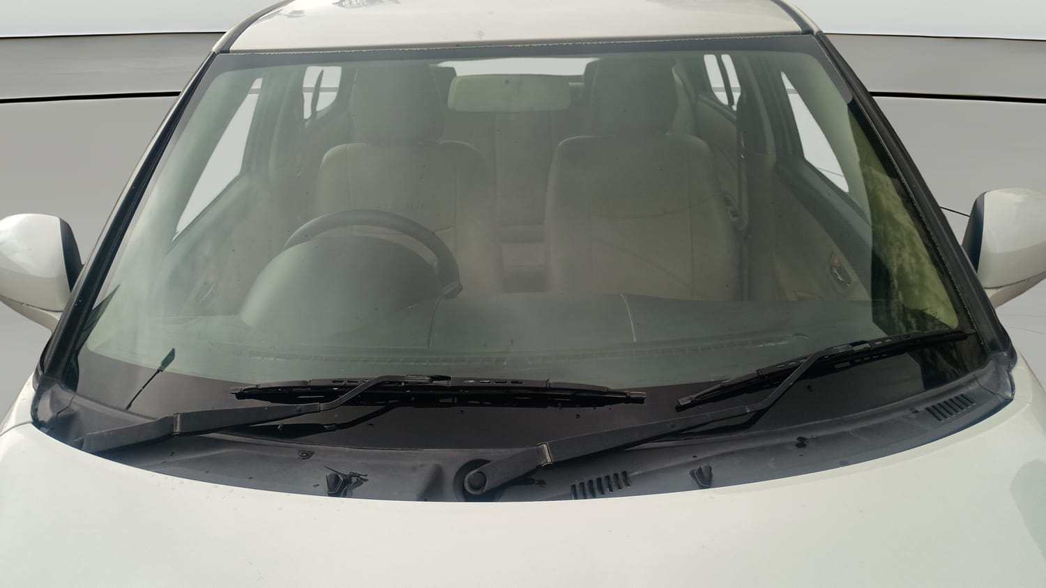 Used 2015 Maruti Suzuki Swift Dzire VXI Petrol Manual exterior FRONT WINDSHIELD VIEW