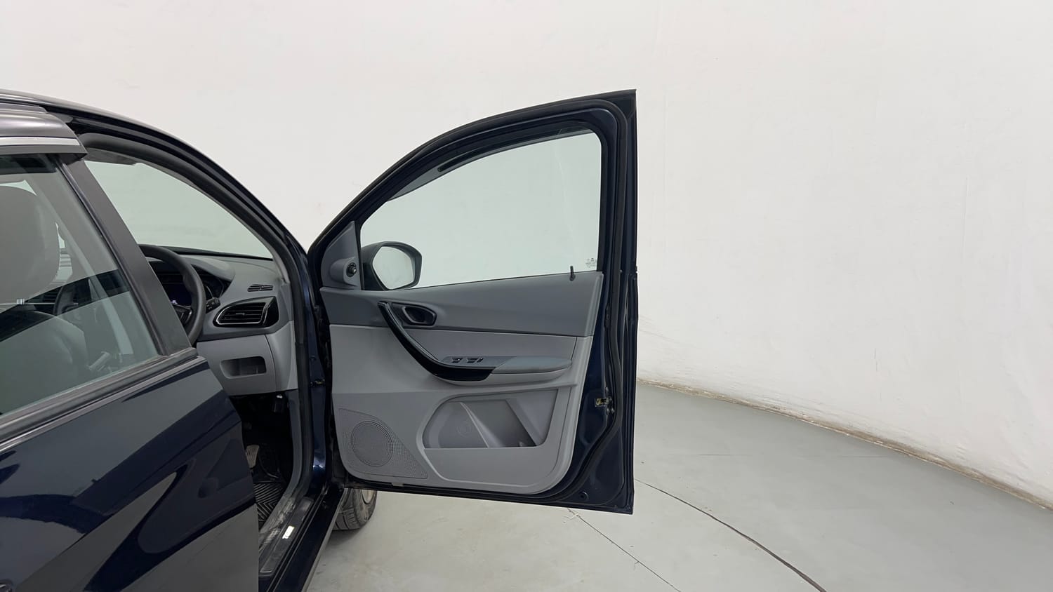 Used 2022 Tata Tigor XZ CNG Cng Manual interior RIGHT FRONT DOOR OPEN VIEW