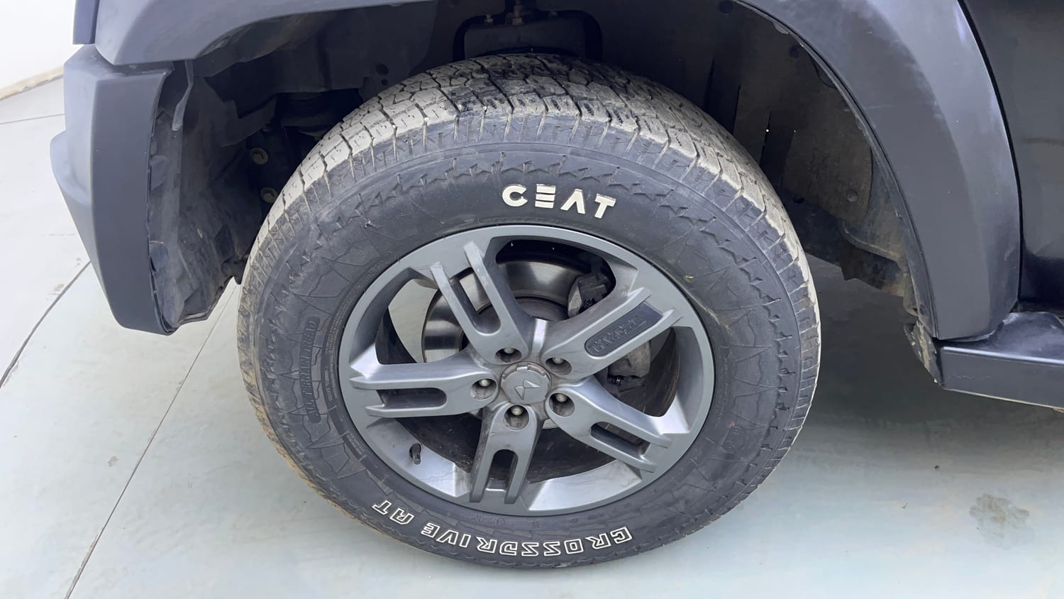 Used 2024 Mahindra Thar LX Hard Top Diesel MT 4WD Diesel Manual tyres LEFT FRONT TYRE RIM VIEW