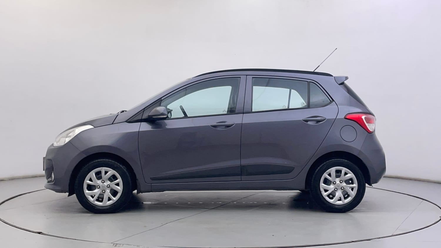 Used 2019 Hyundai Grand i10 Sportz 1.2 Kappa VTVT Petrol Manual exterior LEFT SIDE VIEW