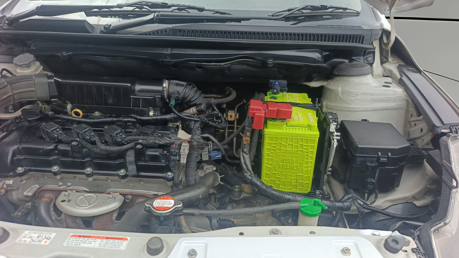 Used 2018 Maruti Suzuki Ciaz Delta Hybrid 1.5 Petrol Manual engine ENGINE LEFT SIDE HINGE & APRON VIEW