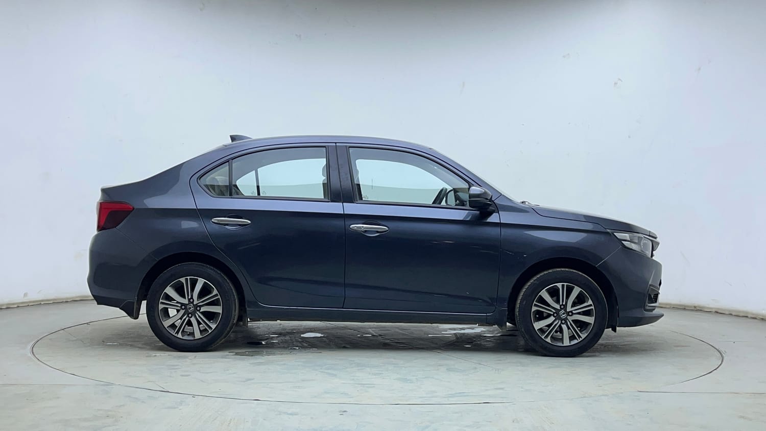 Used 2023 Honda Amaze VX 1.2 Petrol MT Petrol Manual exterior RIGHT SIDE VIEW