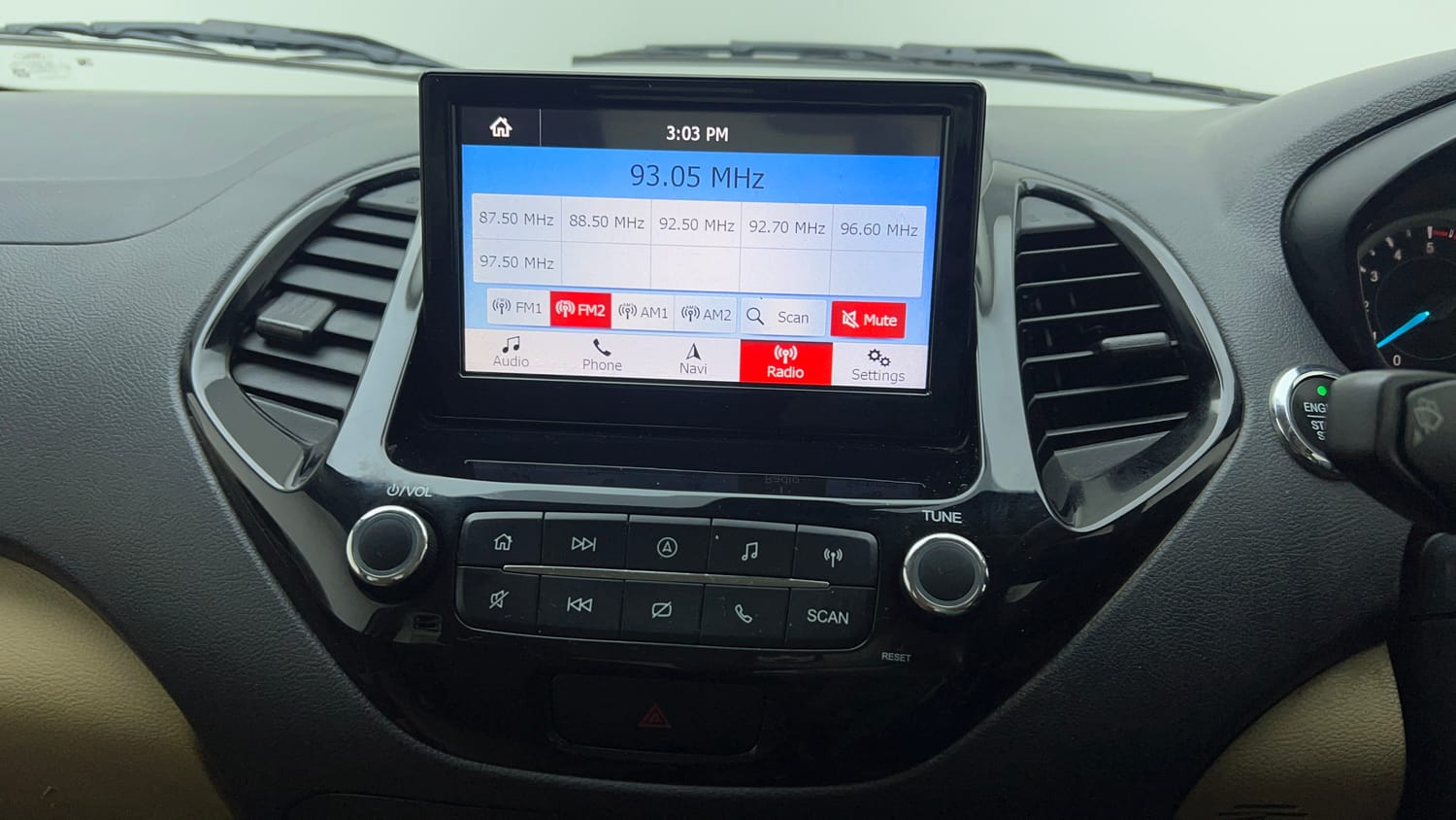 Used 2020 Ford Figo Aspire Titanium1.5 TDCi Diesel Manual top_features Integrated (in-dash) music system