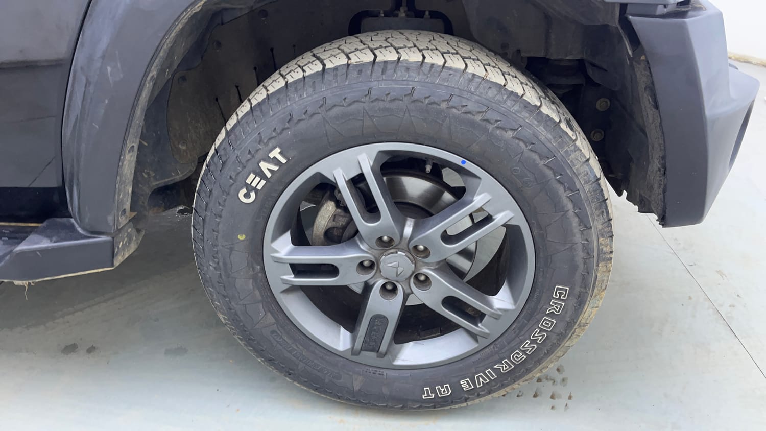 Used 2024 Mahindra Thar LX Hard Top Diesel MT 4WD Diesel Manual tyres RIGHT FRONT TYRE RIM VIEW