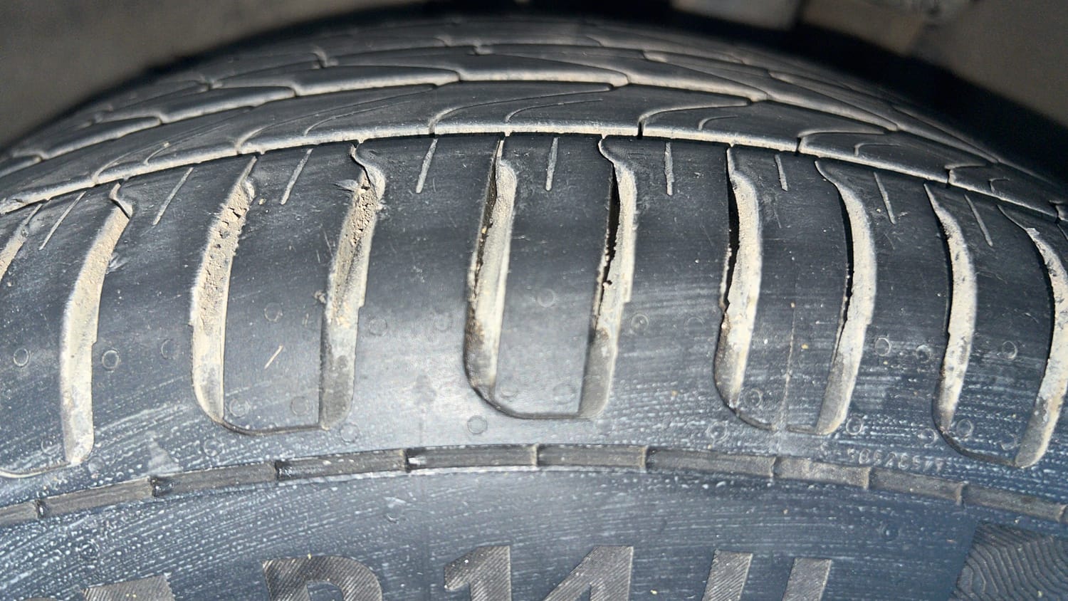 Used 2023 Tata Tiago EV XZ Plus Tech LUX Long Range Electric Automatic tyres LEFT FRONT TYRE TREAD VIEW