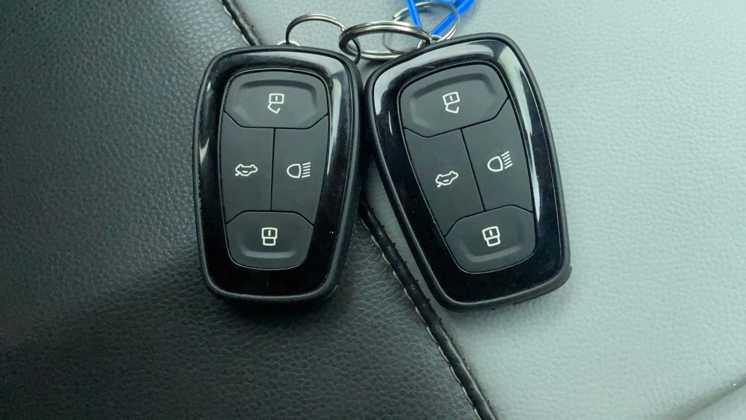 Used 2023 Tata Altroz XZ Plus (S) Diesel Diesel Manual extra CAR KEY VIEW