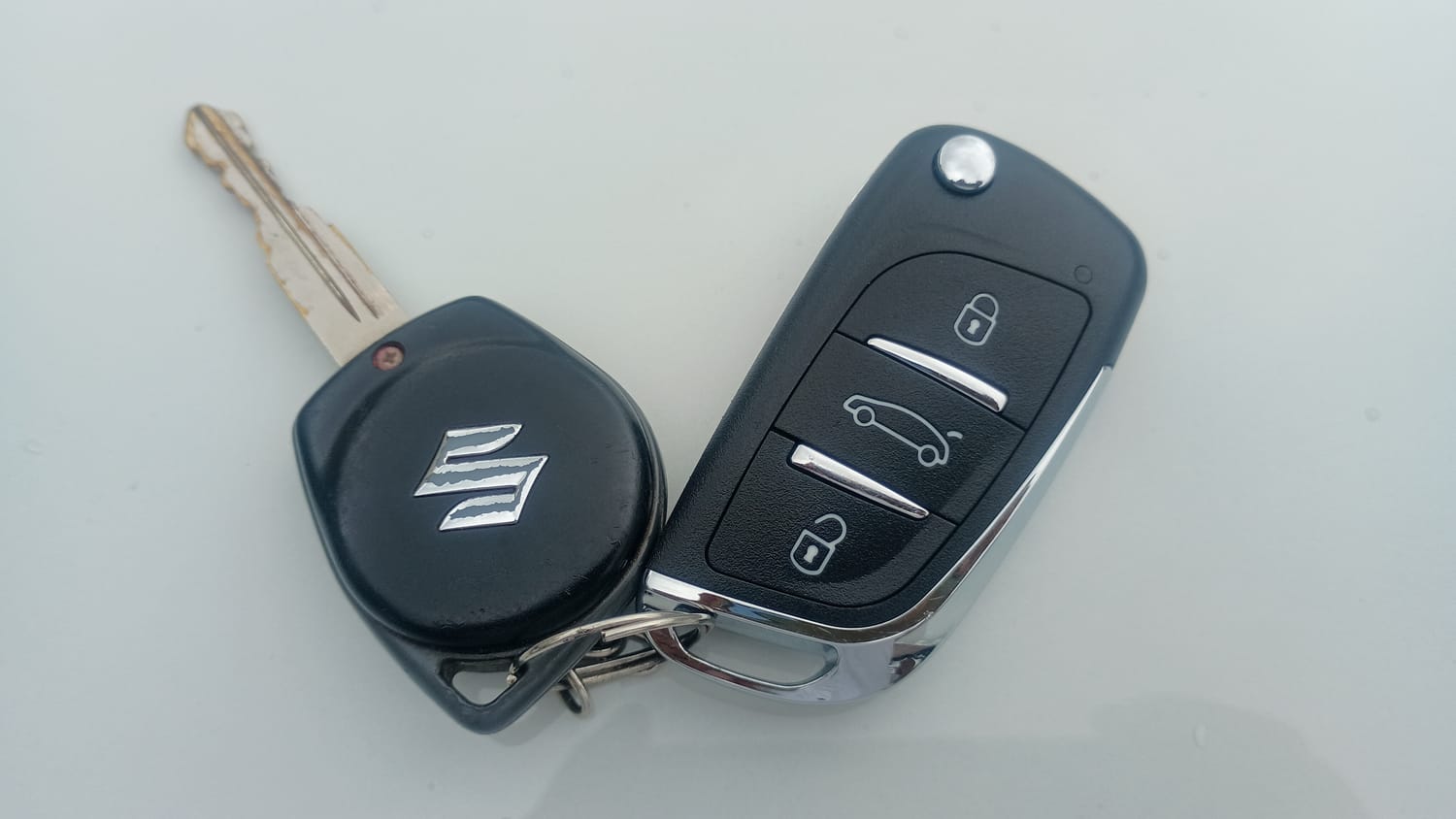 Used 2015 Maruti Suzuki Swift Dzire VXI Petrol Manual extra CAR KEY VIEW