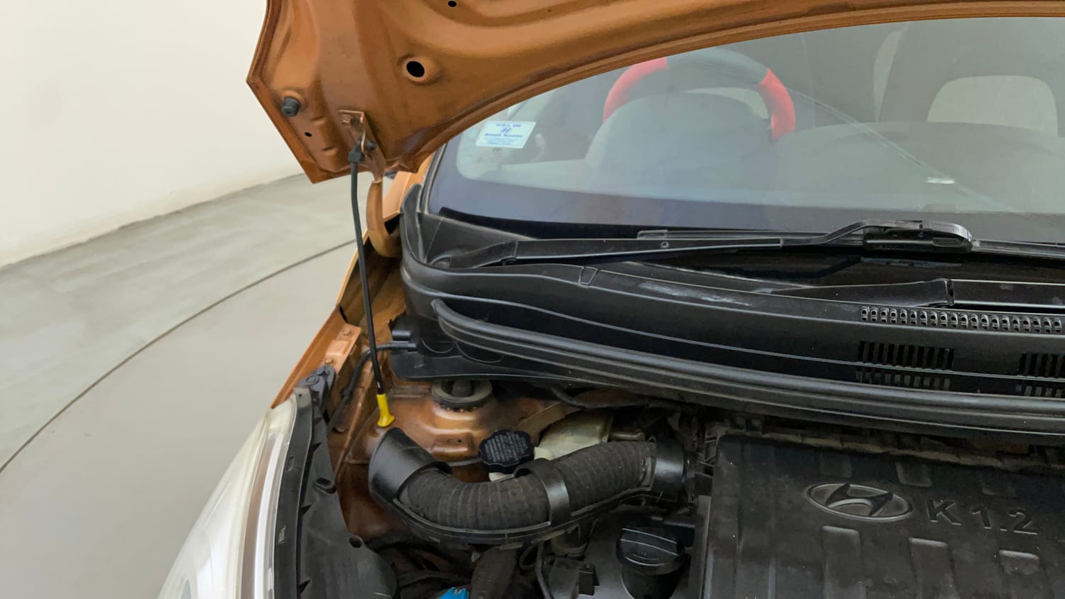 Used 2015 Hyundai Grand i10 Asta AT 1.2 Kappa VTVT Petrol Automatic engine ENGINE RIGHT SIDE HINGE & APRON VIEW