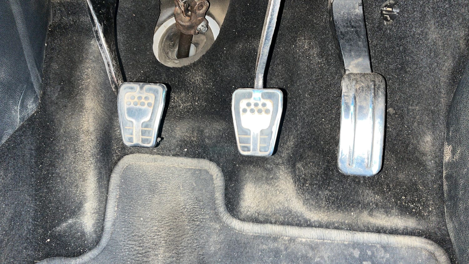 Used 2018 Ford EcoSport Titanium + 1.5L TDCi Diesel Manual interior PEDALS VIEW