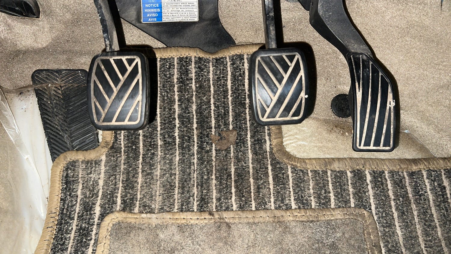 Used 2018 Maruti Suzuki Ciaz Alpha Hybrid 1.5 Petrol Manual interior PEDALS VIEW