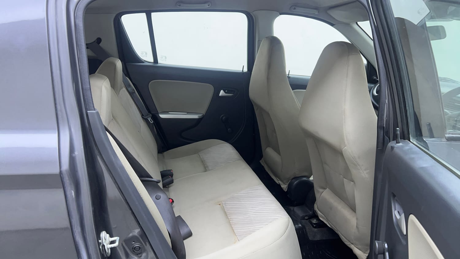 Used 2015 Maruti Suzuki Alto K10 VXi Petrol Manual interior RIGHT SIDE REAR DOOR CABIN VIEW