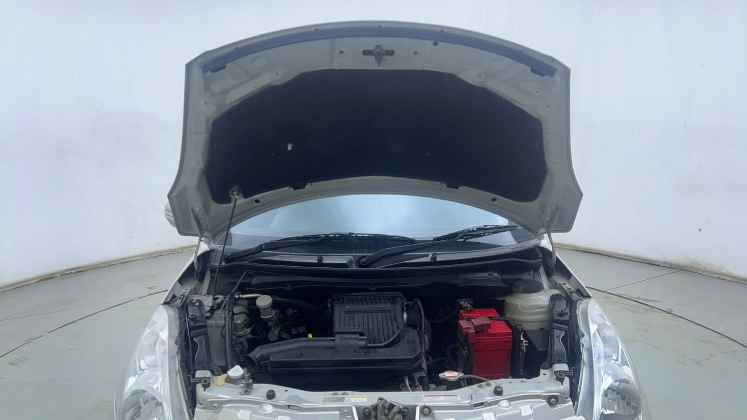Used 2015 Maruti Suzuki Swift VXi Petrol Manual engine ENGINE & BONNET OPEN FRONT VIEW