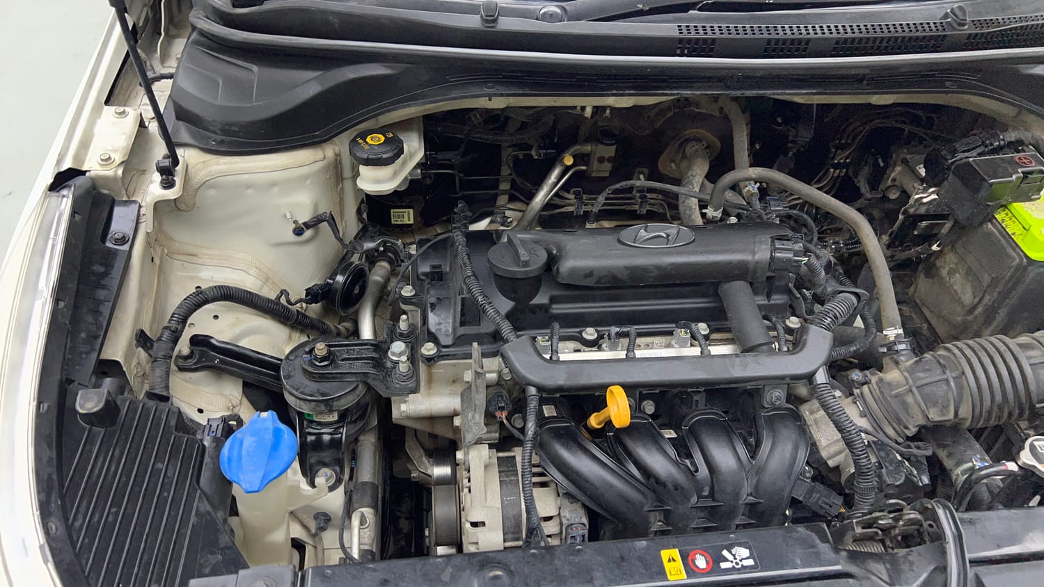 Used 2019 Hyundai Verna EX 1.4 VTVT Petrol Manual engine ENGINE RIGHT SIDE VIEW