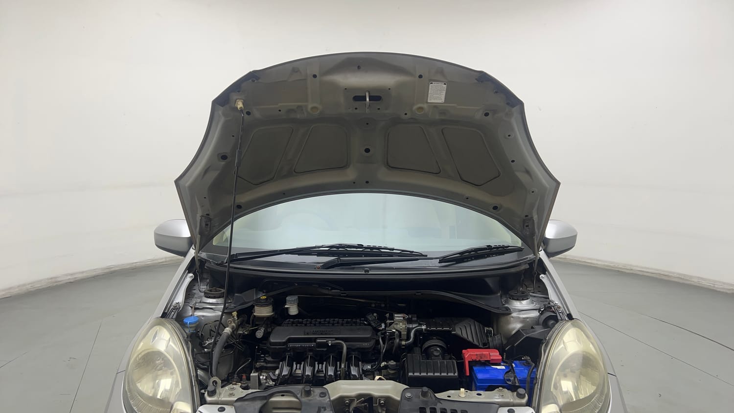 Used 2013 Honda Amaze 1.2 EX i-VTEC Petrol Manual engine ENGINE & BONNET OPEN FRONT VIEW
