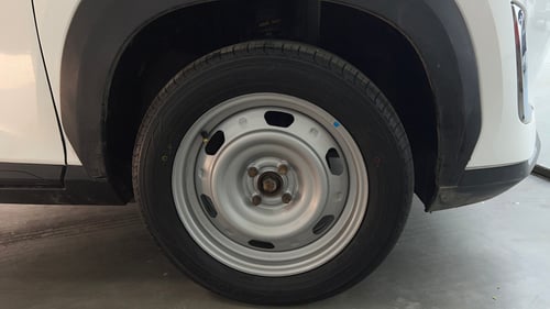 Used 2023 Nissan Magnite XE Petrol Manual tyres RIGHT FRONT TYRE RIM VIEW