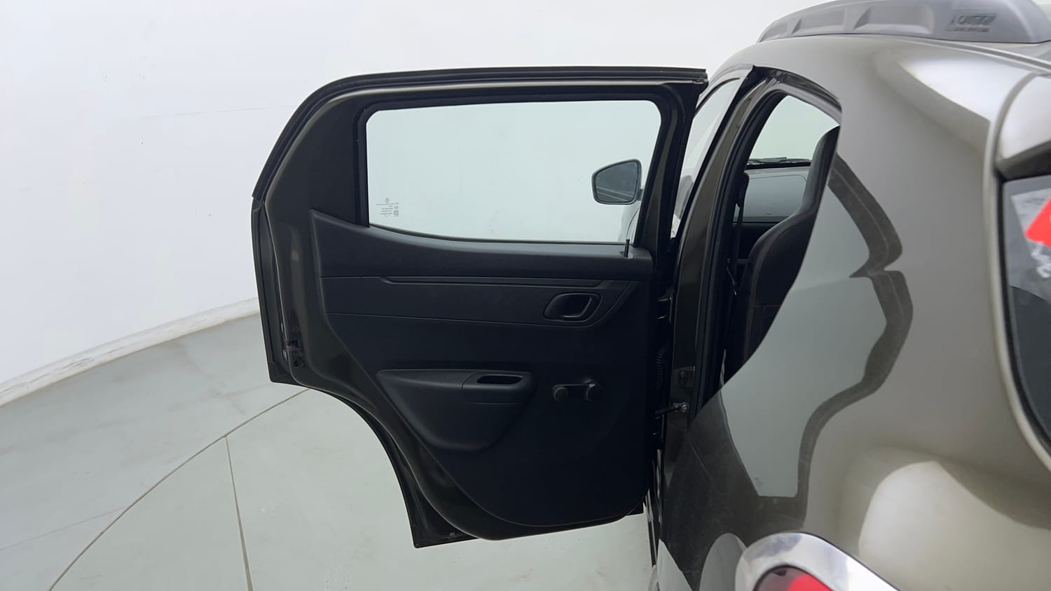 Used 2017 Renault Kwid 1.0 RXT Petrol Manual interior LEFT REAR DOOR OPEN VIEW