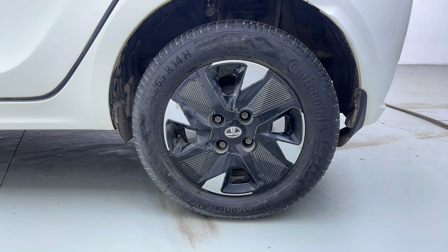 Used 2023 Tata Tiago EV XZ Plus Tech LUX Long Range Electric Automatic tyres LEFT REAR TYRE RIM VIEW