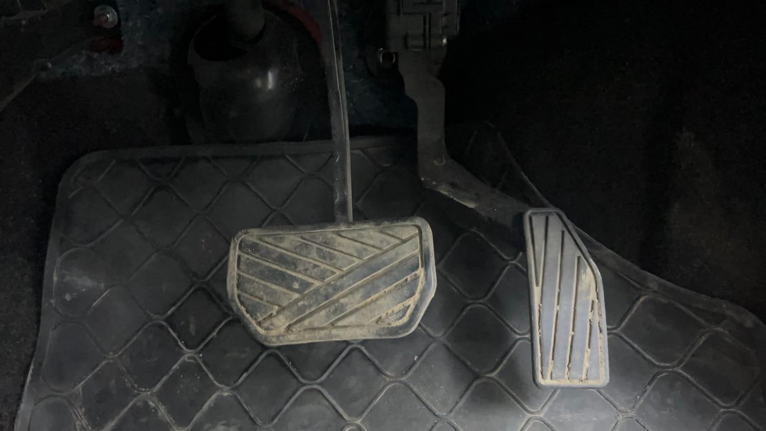 Used 2017 Maruti Suzuki Wagon R 1.0 VXI AMT Petrol Automatic interior PEDALS VIEW
