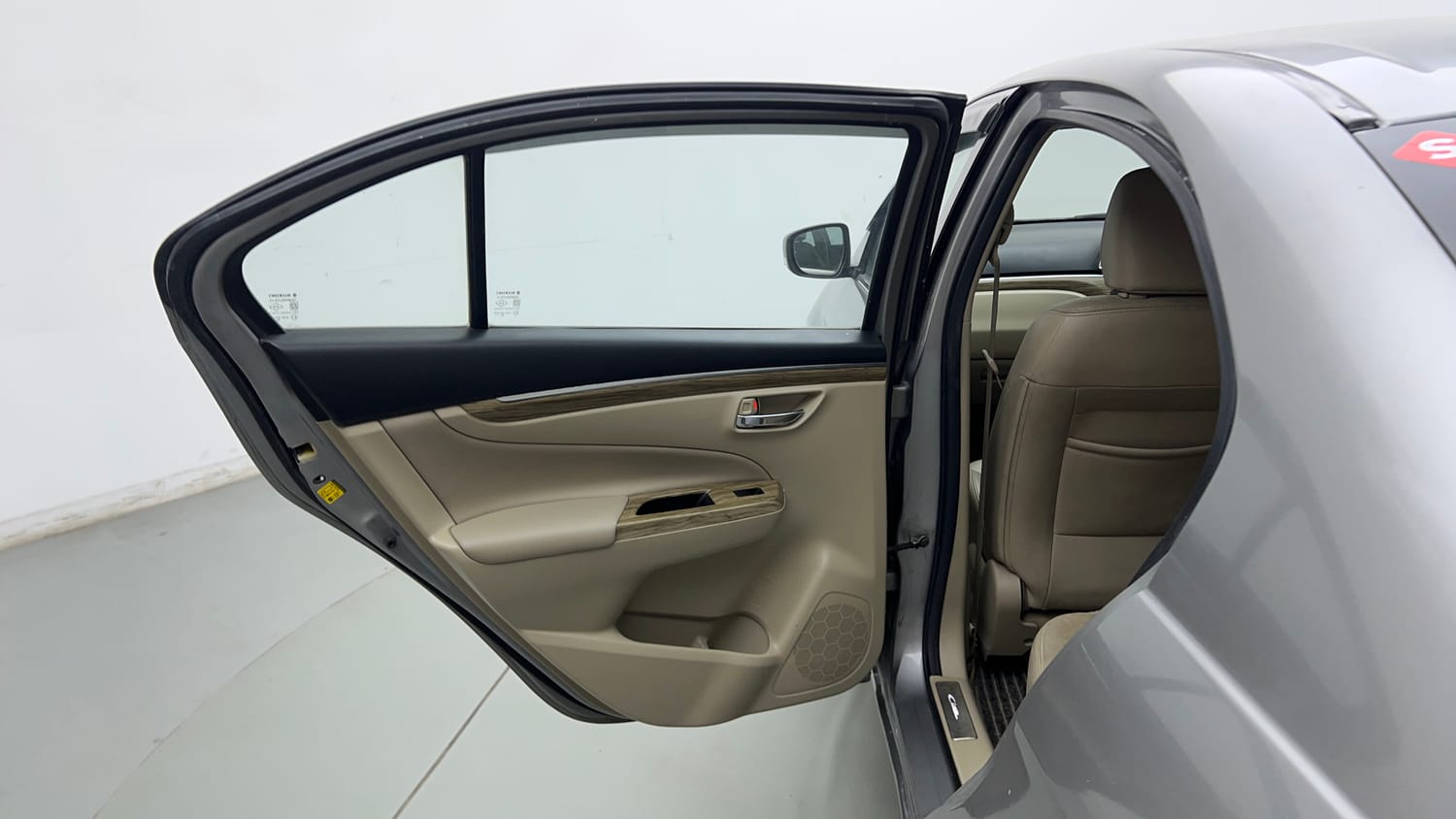 Used 2018 Maruti Suzuki Ciaz Alpha Hybrid 1.5 Petrol Manual interior LEFT REAR DOOR OPEN VIEW