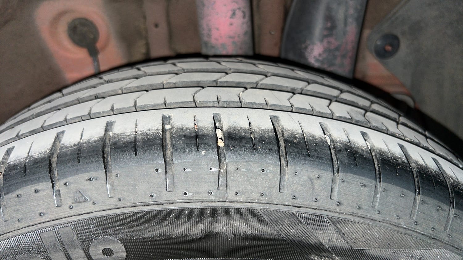 Used 2017 Hyundai Elite i20 Asta 1.2 Petrol Manual tyres LEFT REAR TYRE TREAD VIEW