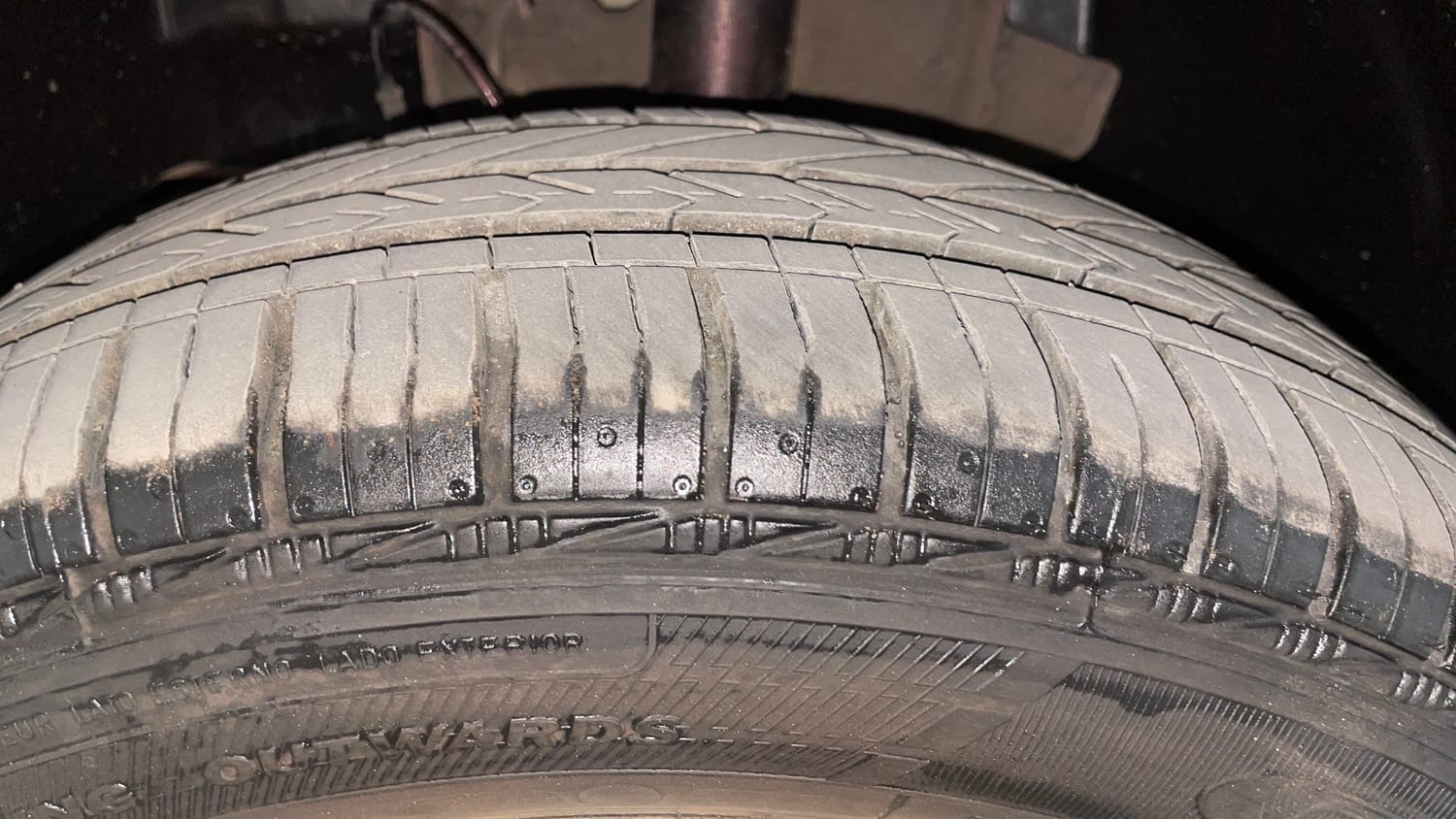 Used 2017 Tata Tiago Revotron XZ Petrol Manual tyres LEFT FRONT TYRE TREAD VIEW