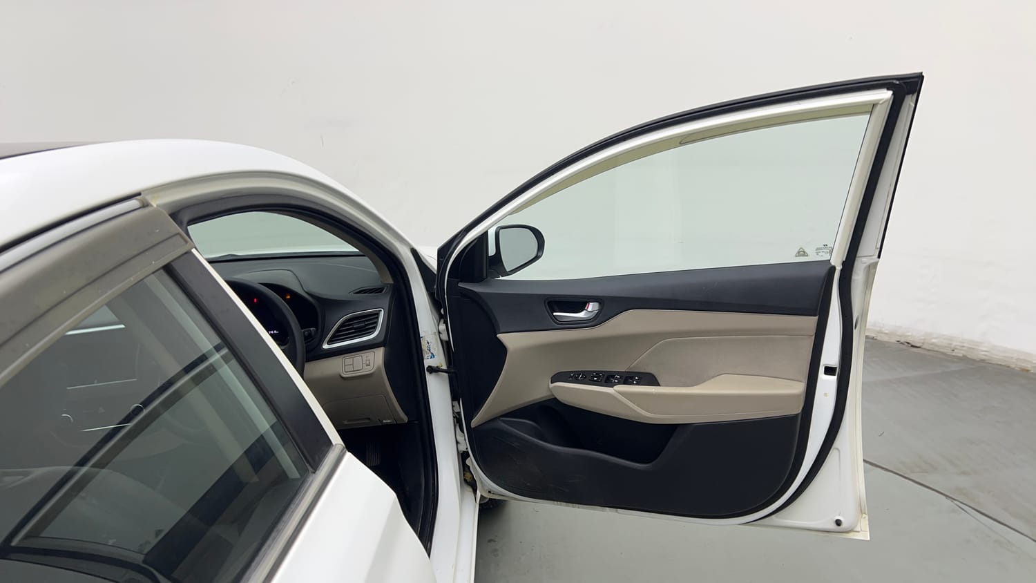 Used 2019 Hyundai Verna EX 1.4 VTVT Petrol Manual interior RIGHT FRONT DOOR OPEN VIEW