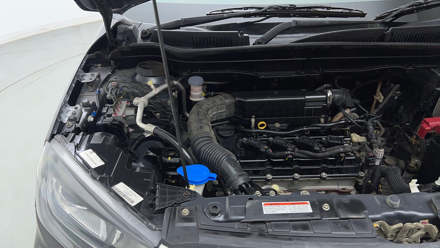 Used 2021 maruti-suzuki Vitara Brezza LXi Petrol Manual engine ENGINE RIGHT SIDE VIEW