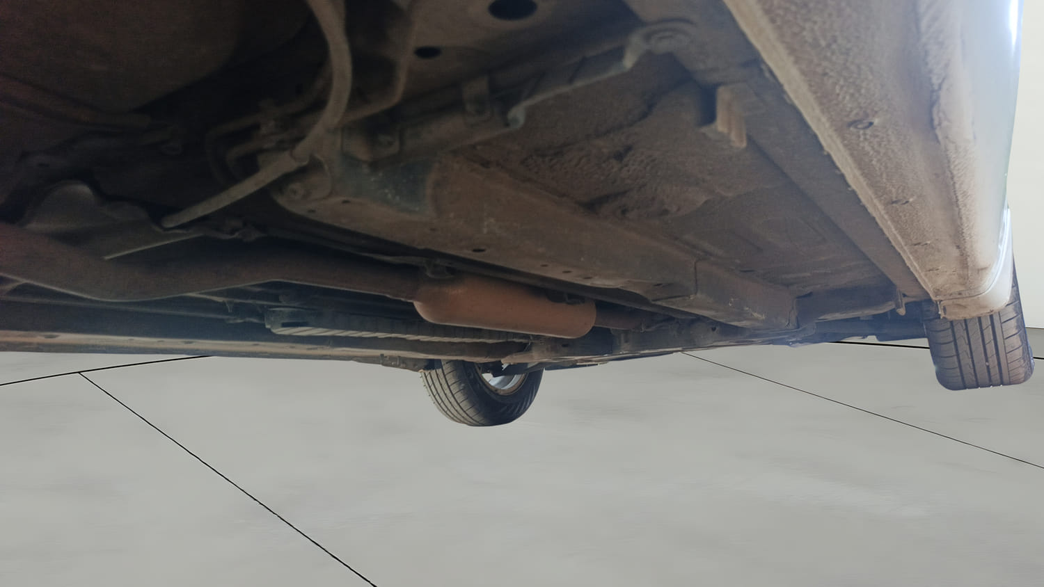 Used 2018 Maruti Suzuki Ciaz Delta Hybrid 1.5 Petrol Manual extra REAR RIGHT UNDERBODY VIEW