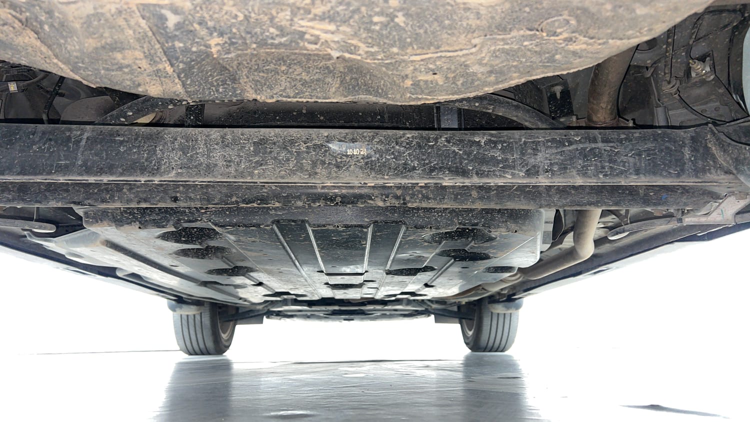 Used 2025 Honda Elevate ZX MT Petrol Manual extra REAR UNDERBODY VIEW (TAKEN FROM REAR)