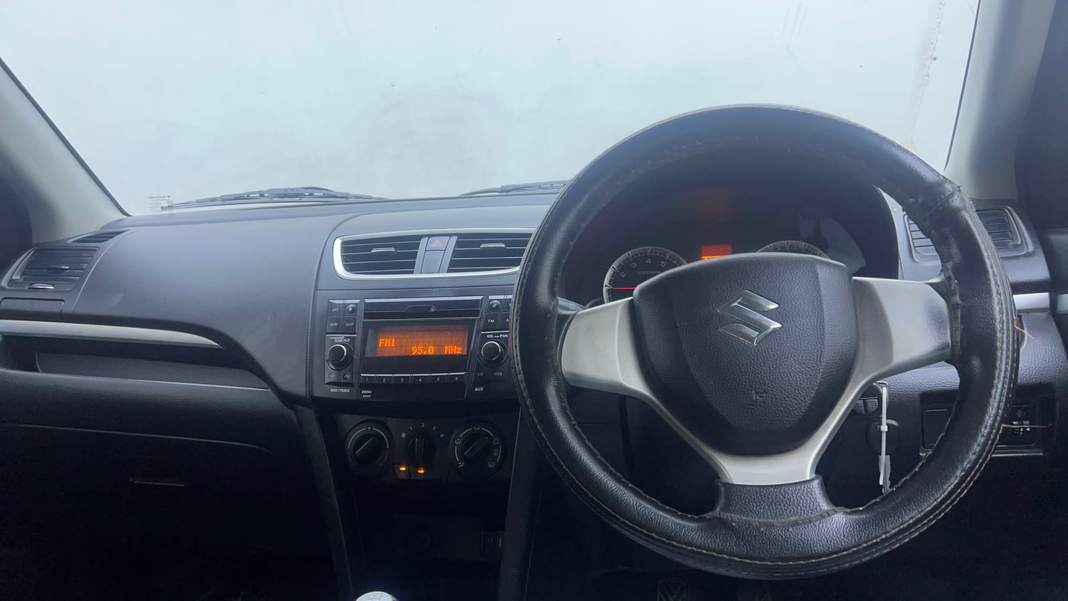 Used 2015 Maruti Suzuki Swift VXi Petrol Manual interior DASHBOARD VIEW