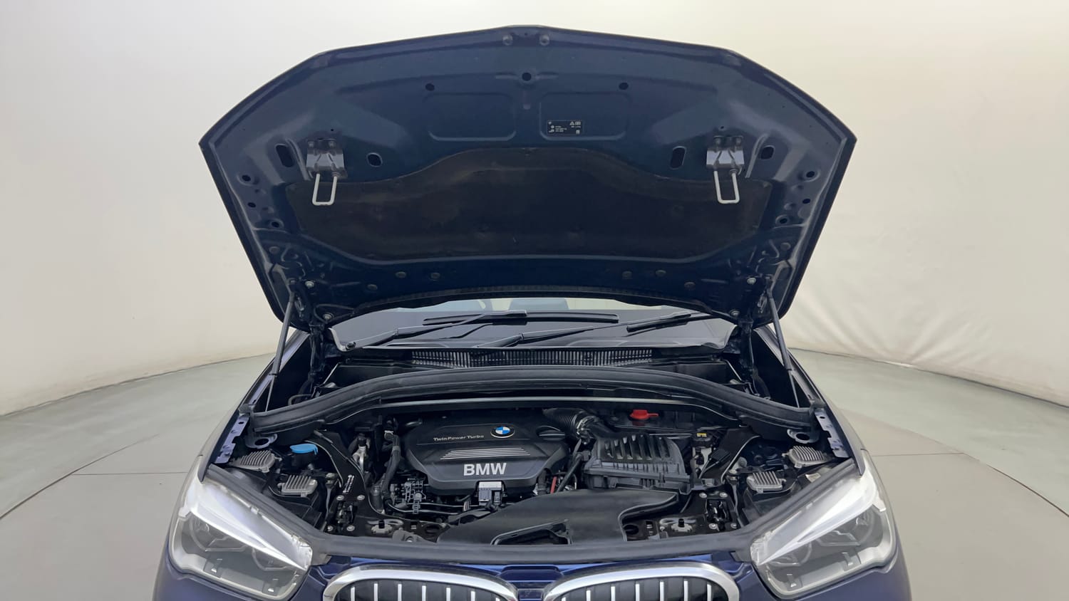 Used 2018 BMW X1 sDrive20d xLine Diesel Automatic engine ENGINE & BONNET OPEN FRONT VIEW