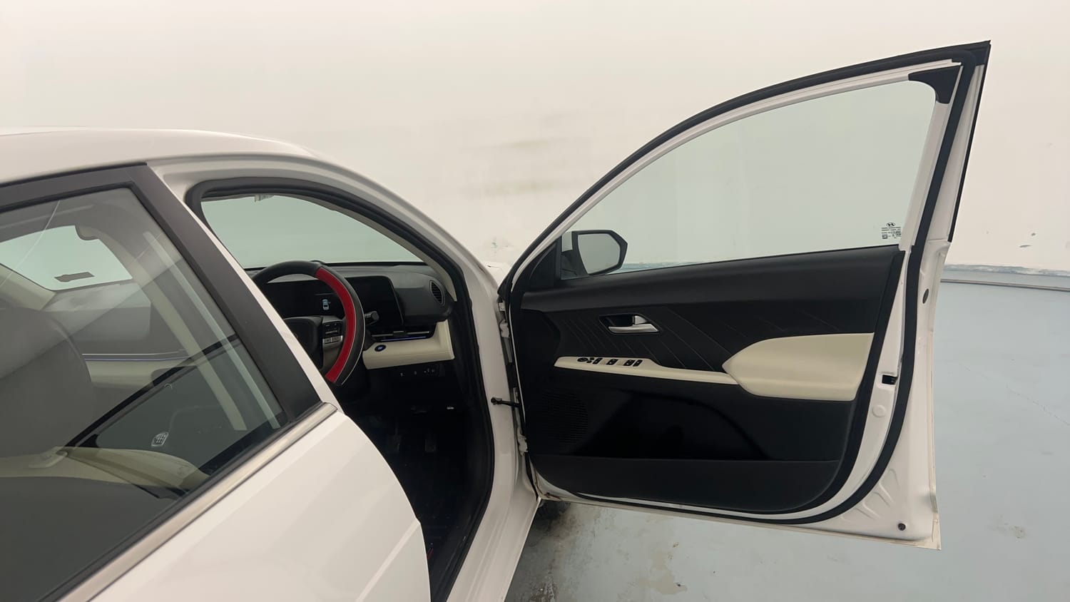 Used 2024 Hyundai Verna SX 1.5 Petrol MT Petrol Manual interior RIGHT FRONT DOOR OPEN VIEW