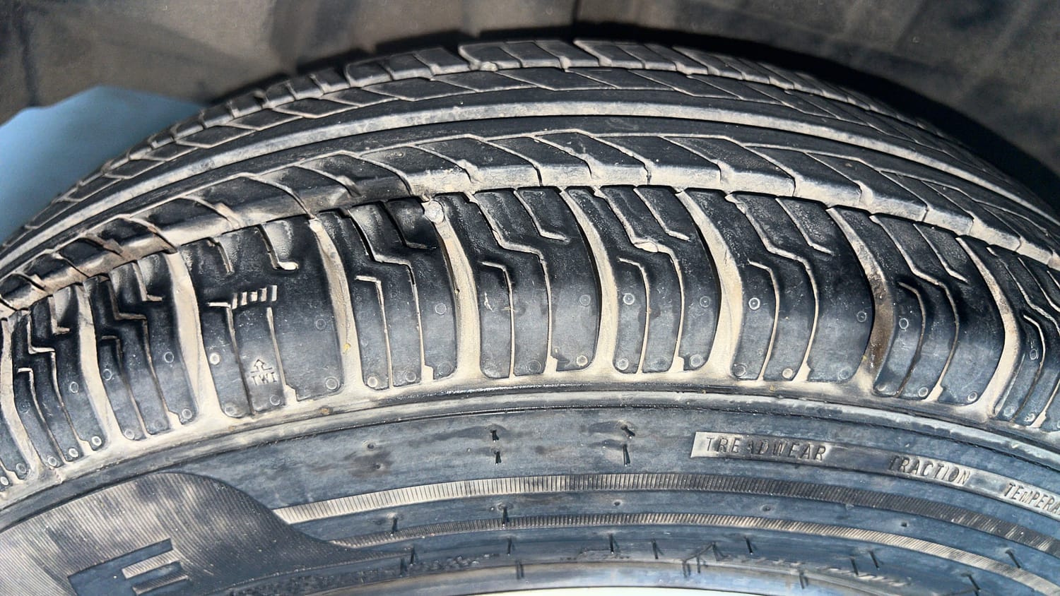 Used 2019 Maruti Suzuki Dzire VXi AMT Petrol Automatic tyres RIGHT REAR TYRE TREAD VIEW