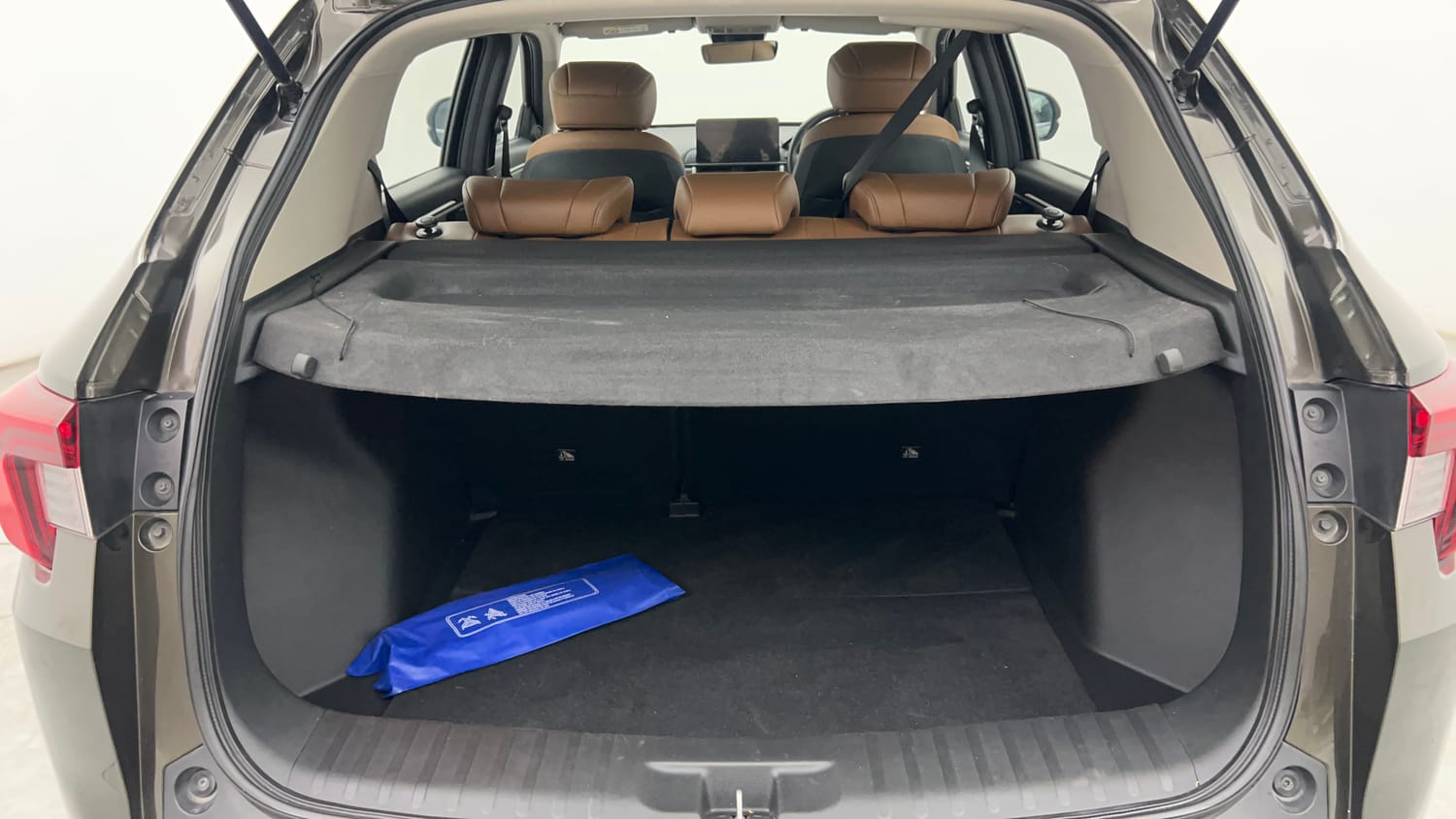 Used 2025 Honda Elevate ZX MT Petrol Manual interior DICKY INSIDE VIEW