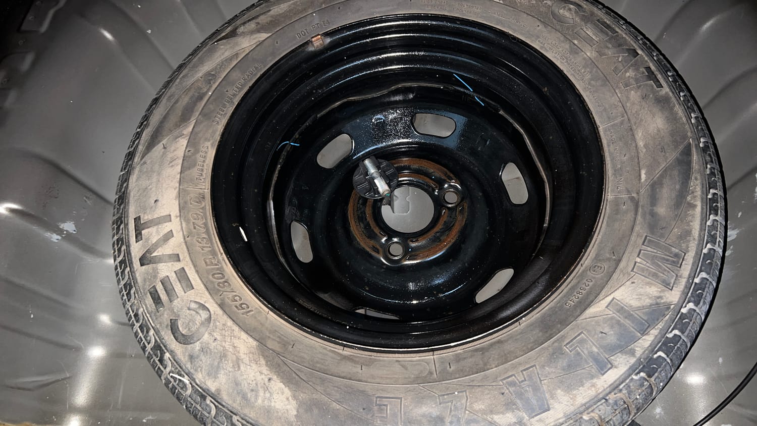 Used 2017 Renault Kwid 1.0 RXT Petrol Manual tyres SPARE TYRE VIEW