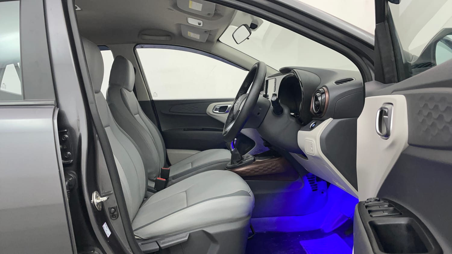 Used 2020 Hyundai Aura SX Plus 1.2 AMT Petrol Petrol Automatic interior RIGHT SIDE FRONT DOOR CABIN VIEW