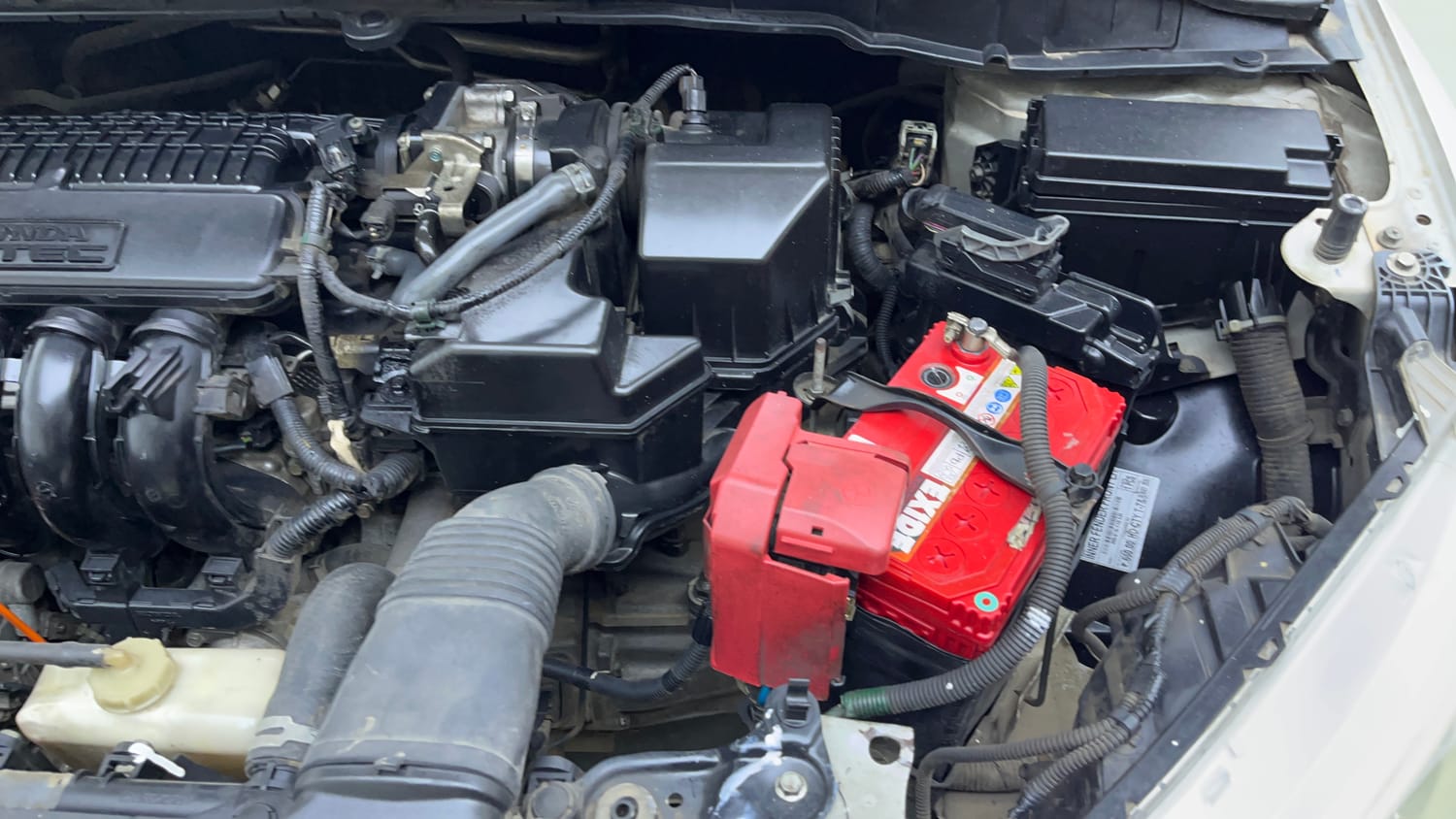 Used 2014 Honda City SV Petrol Manual engine ENGINE LEFT SIDE VIEW