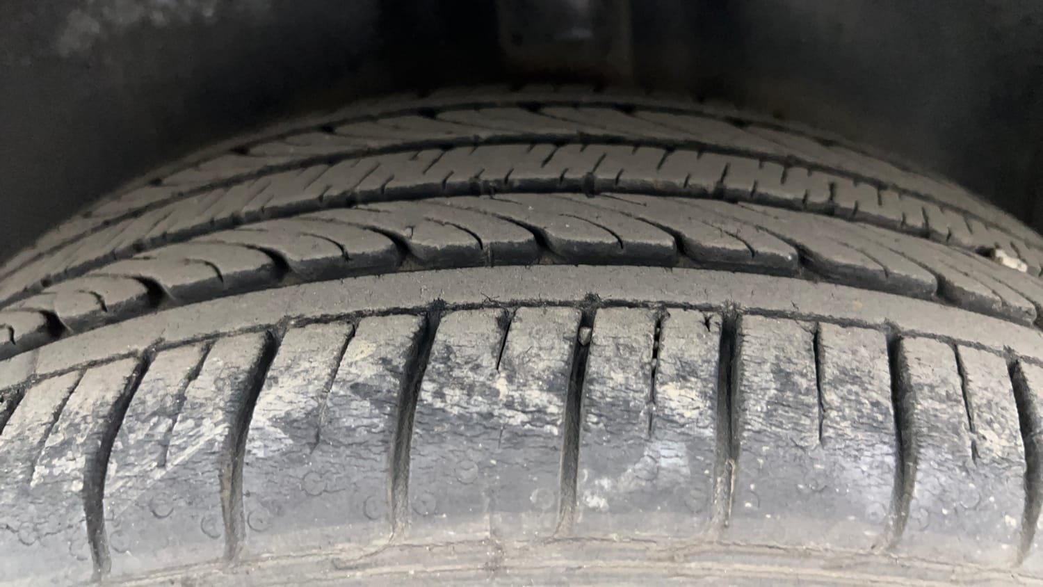 Used 2019 volkswagen Polo GT TSI Petrol Automatic tyres LEFT REAR TYRE TREAD VIEW