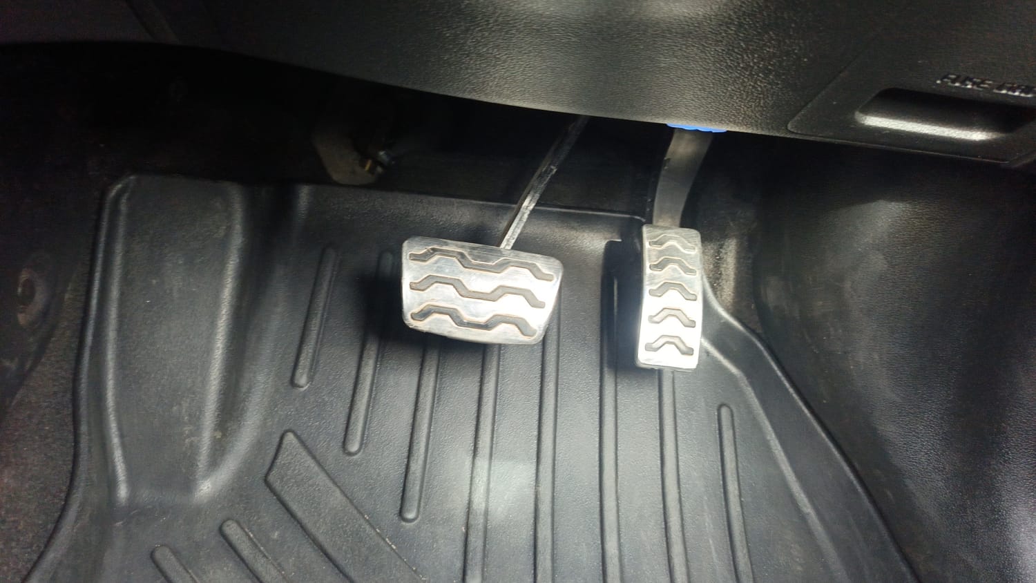 Used 2021 Hyundai New i20 Asta (O) 1.0 Turbo DCT Petrol Automatic interior PEDALS VIEW