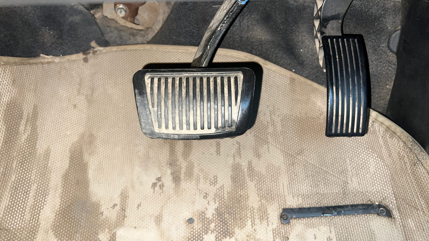 Used 2015 Hyundai Grand i10 Asta AT 1.2 Kappa VTVT Petrol Automatic interior PEDALS VIEW