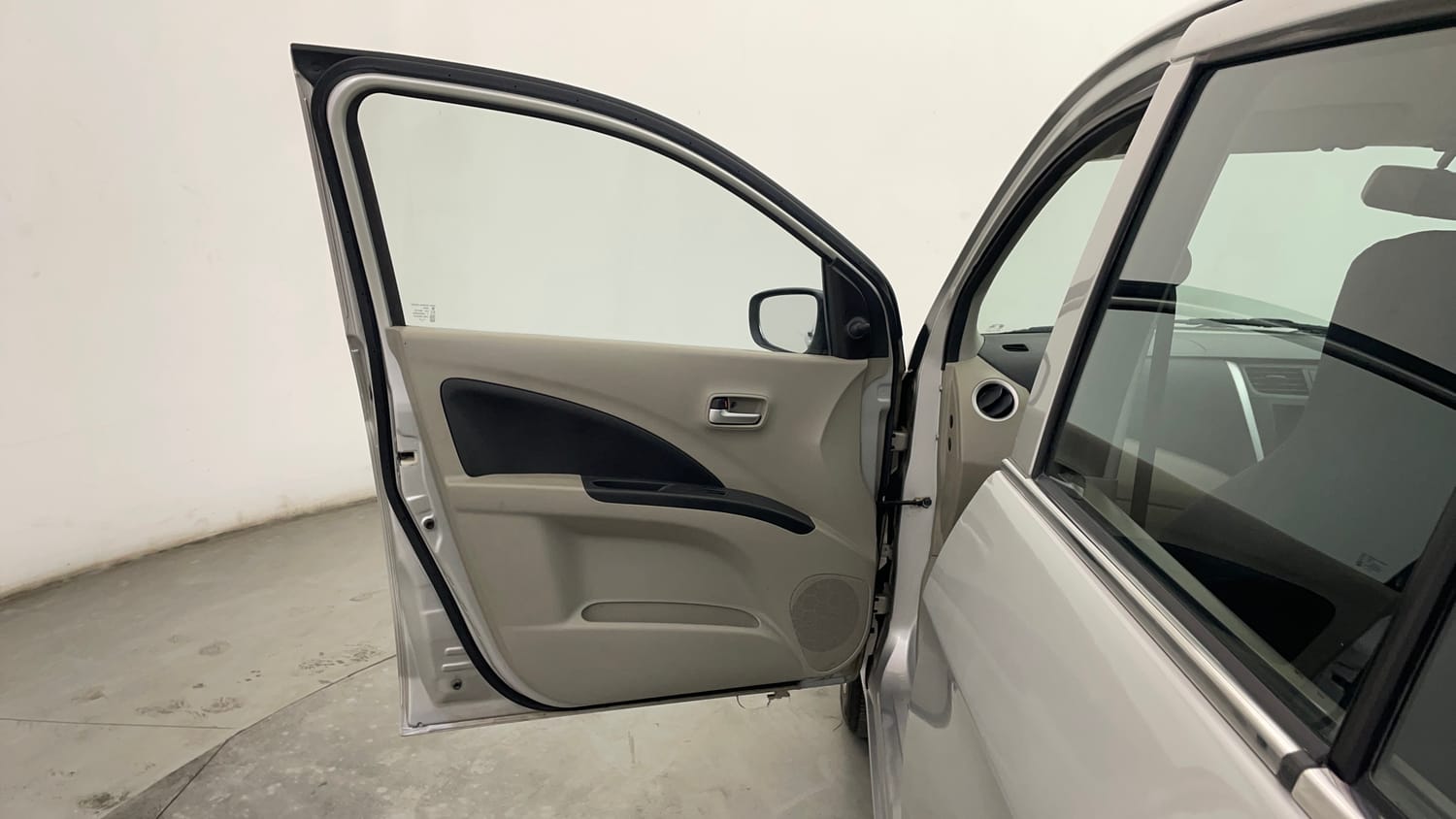 Used 2014 Maruti Suzuki Celerio VXi Petrol Manual interior LEFT FRONT DOOR OPEN VIEW